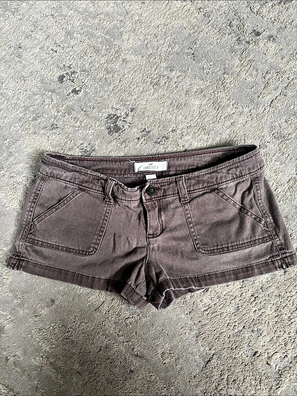 VINTAGE Y2K 90s Hollister Women's Cargo Shorts in Brown